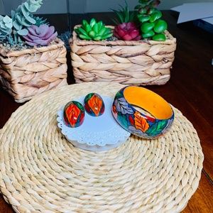 Vintage Hand Painted Lucite Bangle Bracelet and Earrings Set.